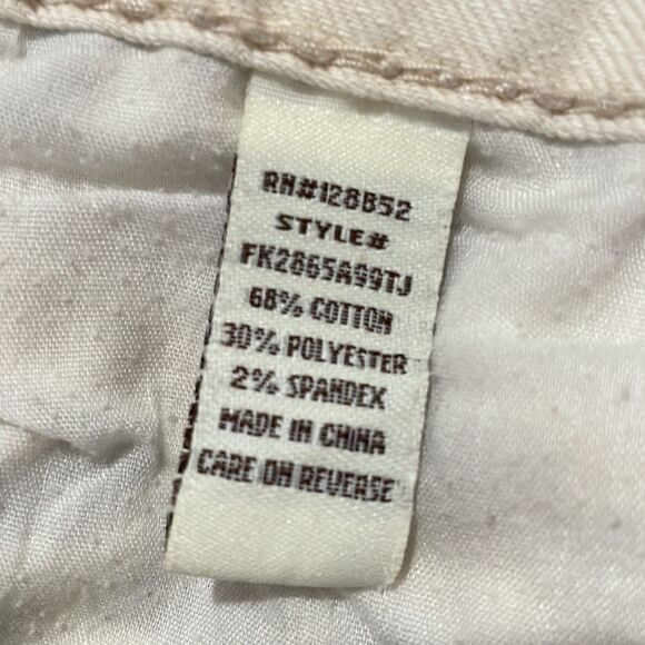 1st Kiss Womens Short Size 7 Button Pockets Unhem - Picture 9 of 10